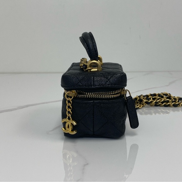 Chanel Mini Vanity with Chain - Picture 6 of 8
